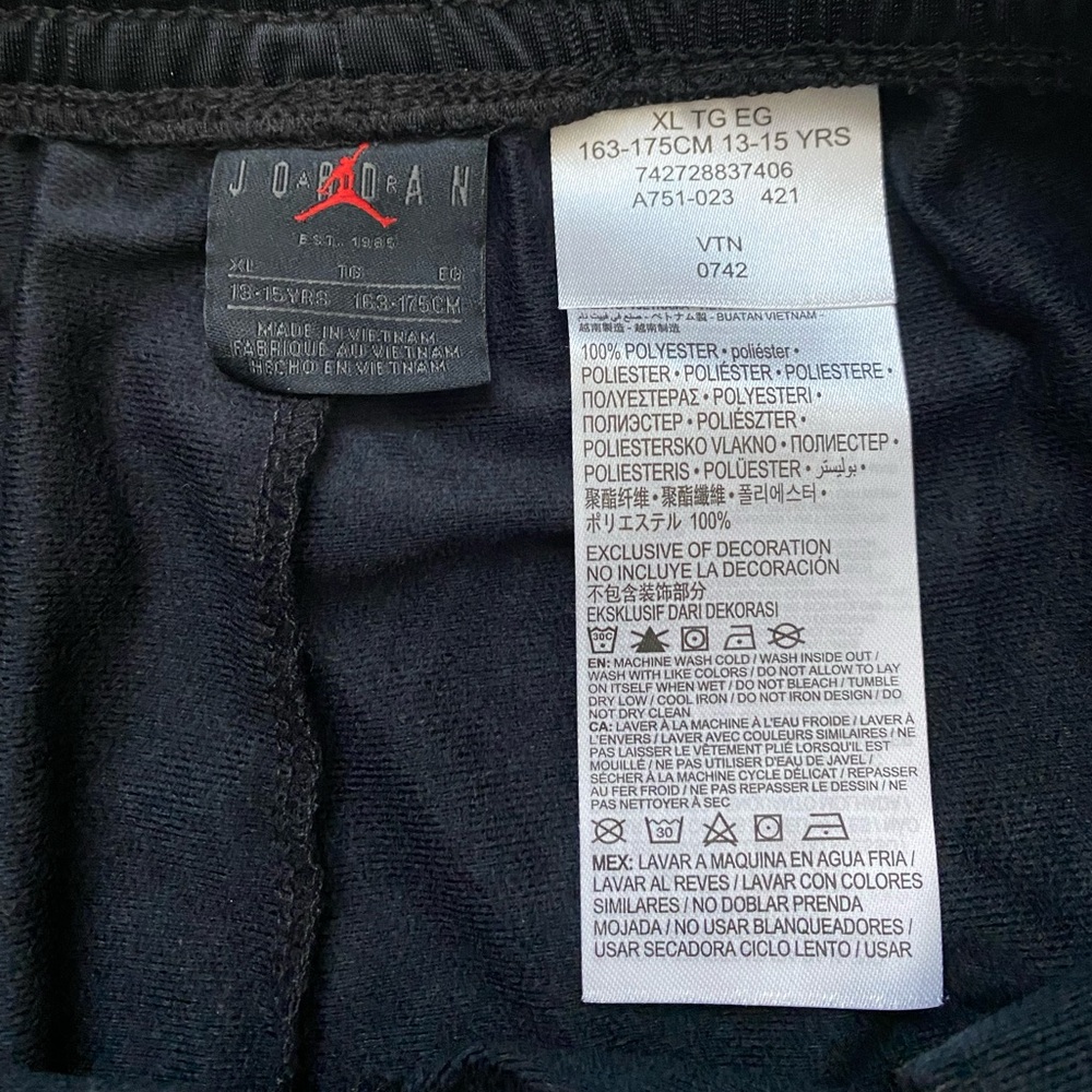 JORDAN | Black Red Jogger Size XL - Picture 6 of 10